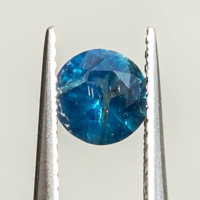 0.94CT ROUND BRILLIANT NIGERIAN SAPPHIRE, SILKY BLUE, 5.96X5.89MM, UNTREATED