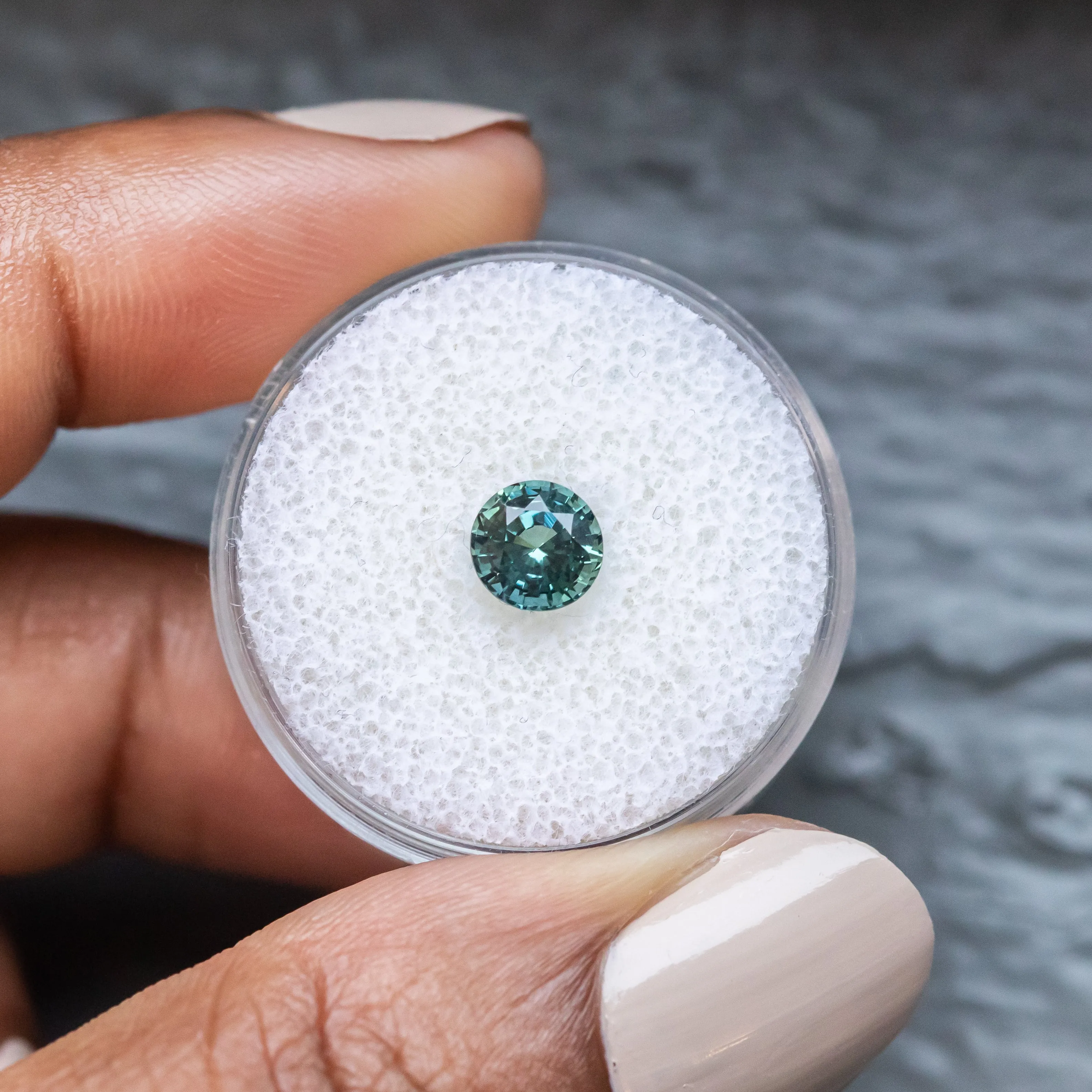 1.20CT BRILLIANT ROUND MADAGASCAR SAPPHIRE, LIGHT TEAL BLUE, 6X4.11MM