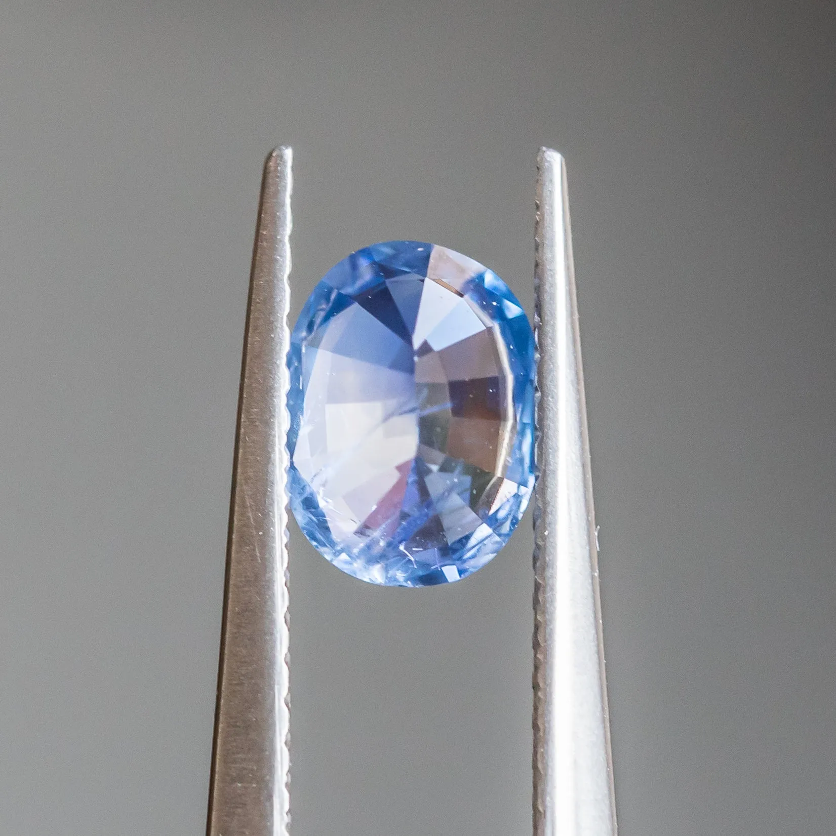 1.27CT OVAL MONTANA SAPPHIRE, VIBRANT PERIWINKLE BLUE, 7.31X5.62X3.79MM