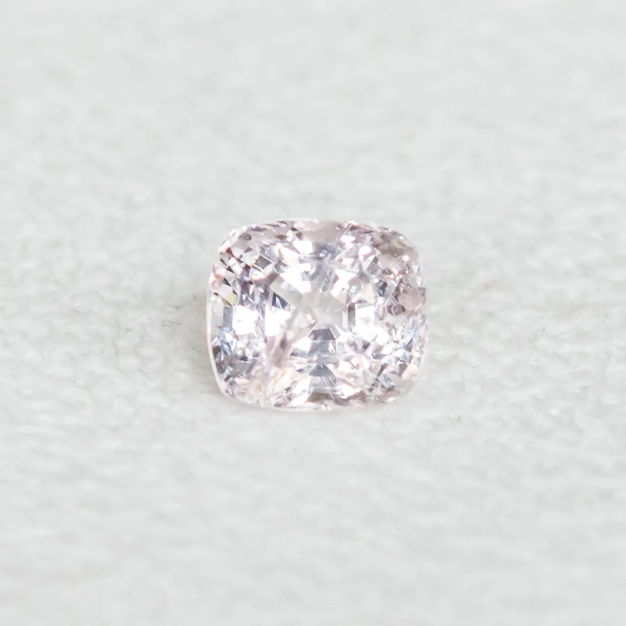 1.73CT CUSHION CUT PINK BURMESE SPINEL, 6.98X6.11MM UNTREATED