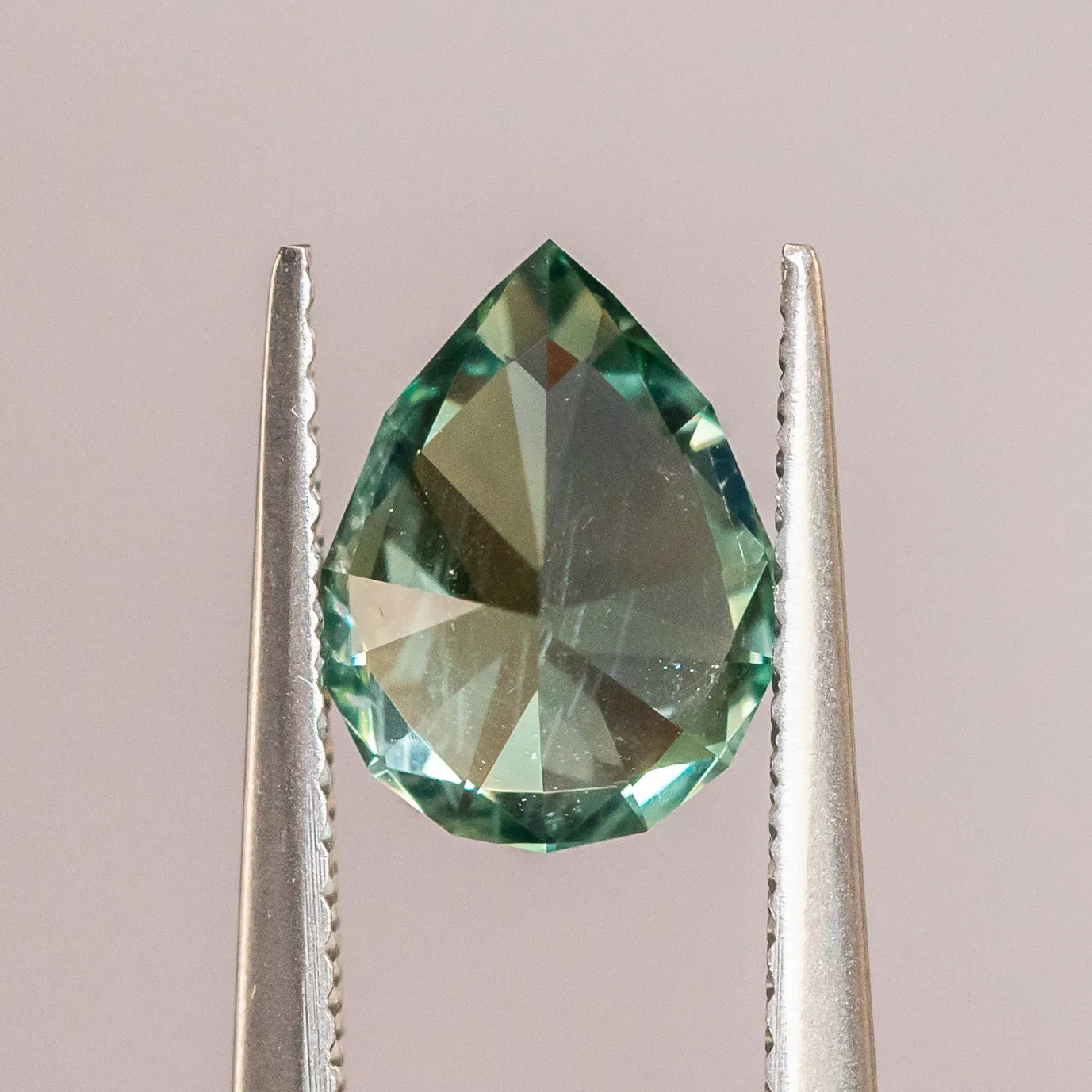 2.33CT PEAR MONTANA SAPPHIRE, TEAL GREEN, 9.55X7.13MM, UNTREATED