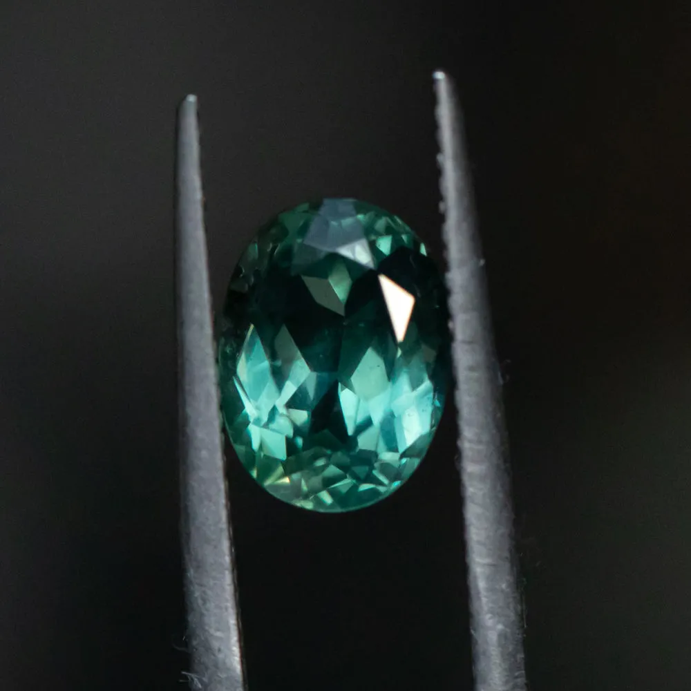 3.0CT OVAL AUSTRALIAN SAPPHIRE, UNTREATED, MEDIUM TEAL BLUE GREEN, 9.54X7.06X5.02MM