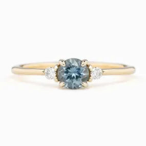 Emilie Ring 5mm 0.60ct Light blue Montana Sapphire 14K Yellow Gold