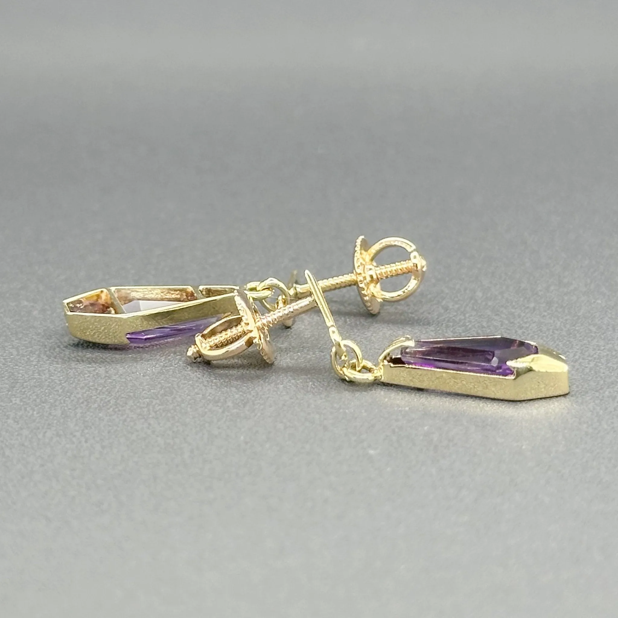 Estate 14K Y Gold 1.75ctw Amethyst Drop Earrings