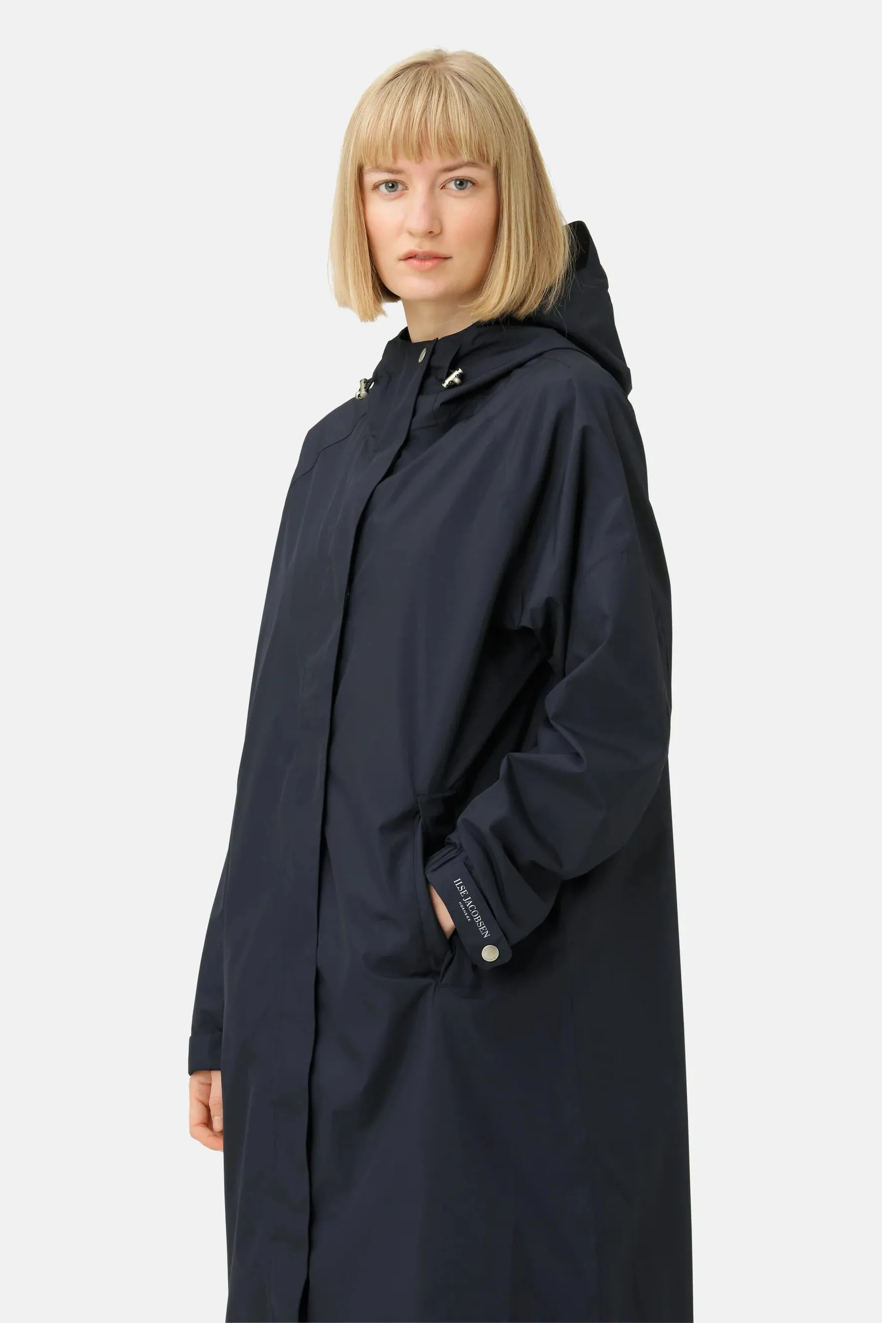 RAIN COAT WITH HOOD (DARK INDIGO) - ILSE JACOBSEN